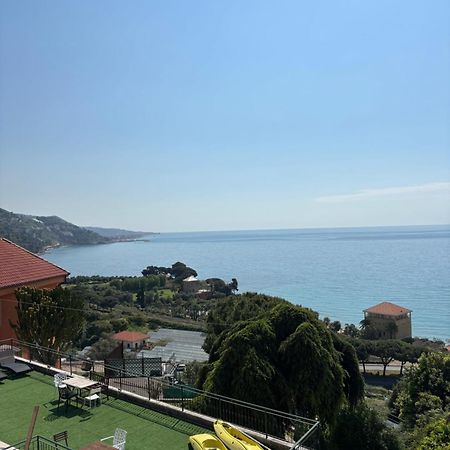 Il Giardino Del Mare Lägenhet Ventimiglia Exteriör bild